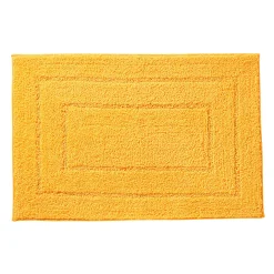 Badteppich mit quadratischem Muster
