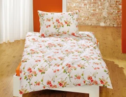 Bettwäsche in Weiss mit schönem Blumenmuster