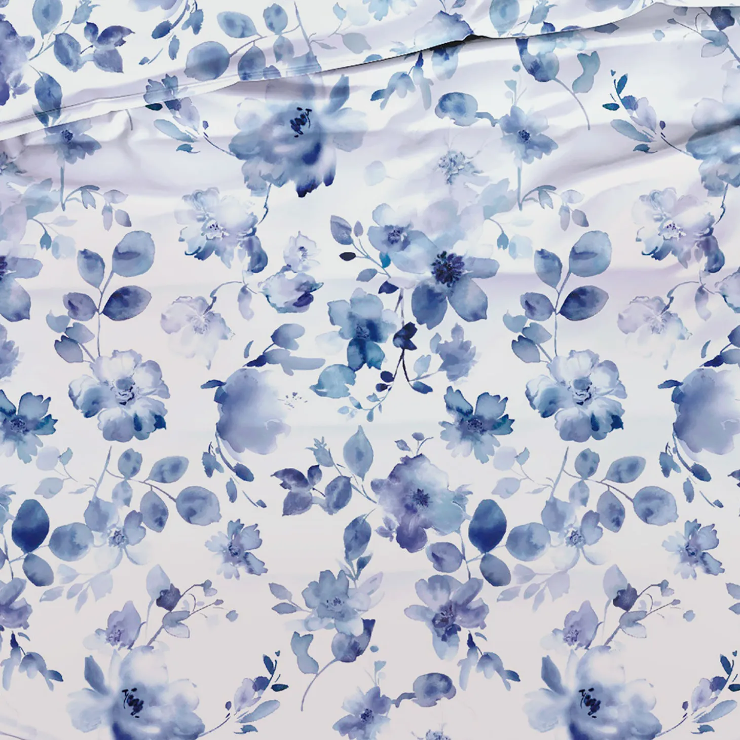 Bettwäsche mit blauen Aquarell-Blüten