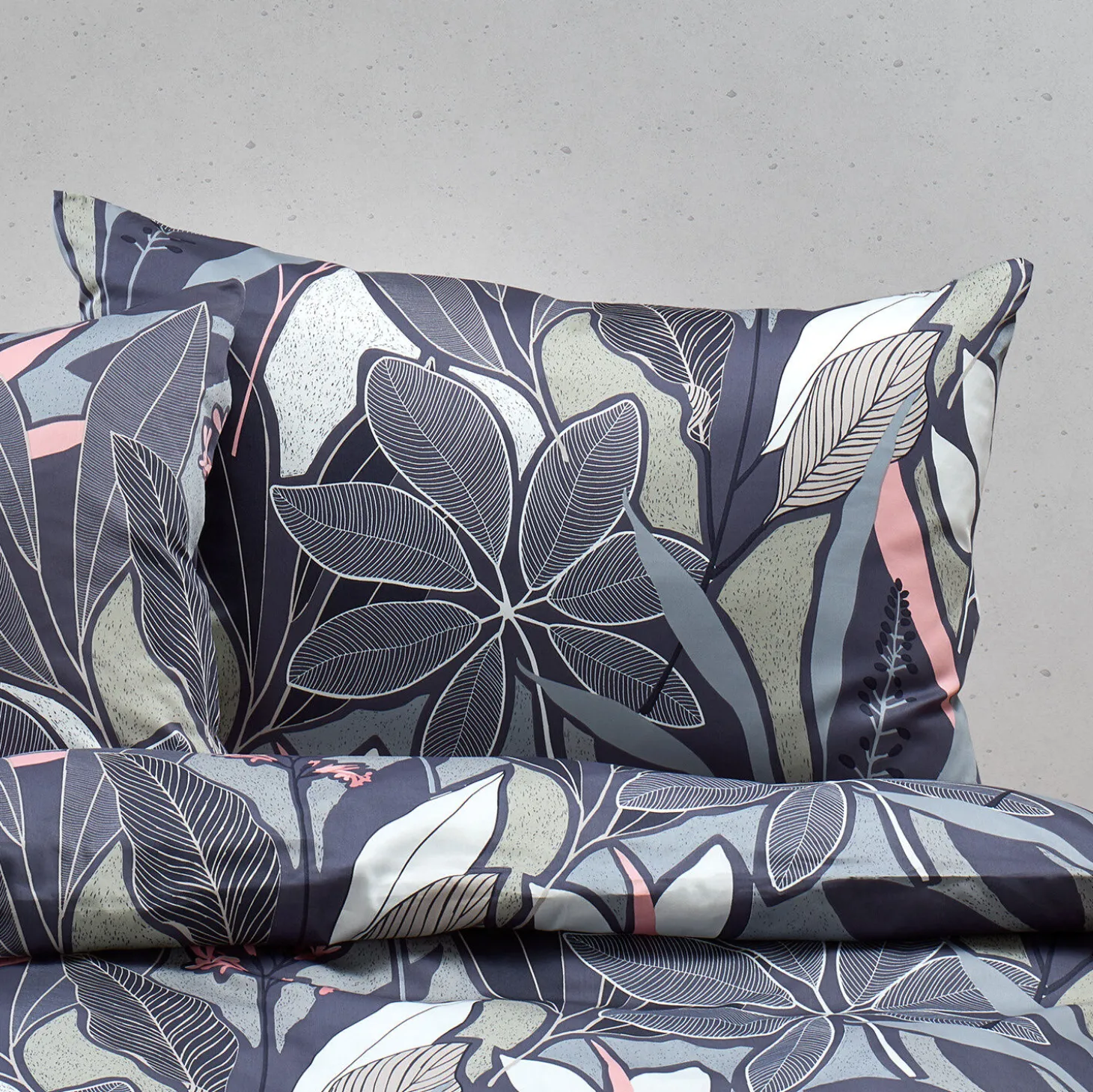 Bettwäsche mit Blättermotiven