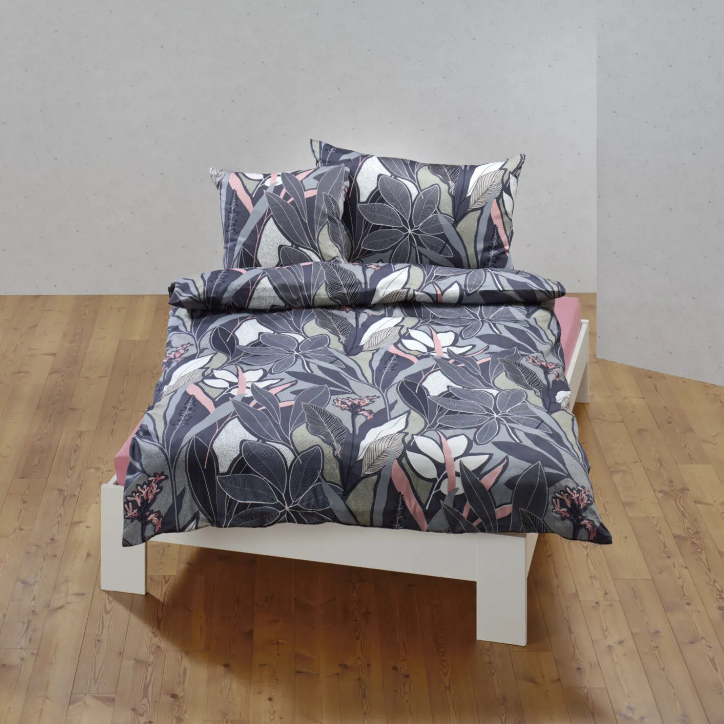 Bettwäsche mit Blättermotiven
