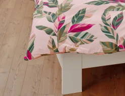 Bettwäsche mit farbprächtigem Blumenmuster