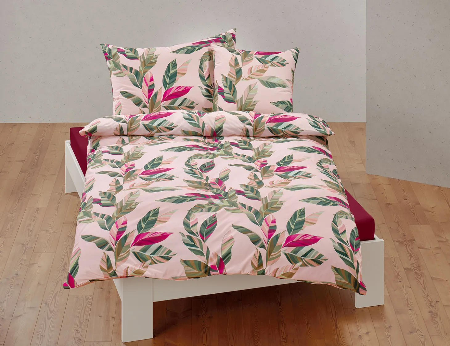 Bettwäsche mit farbprächtigem Blumenmuster