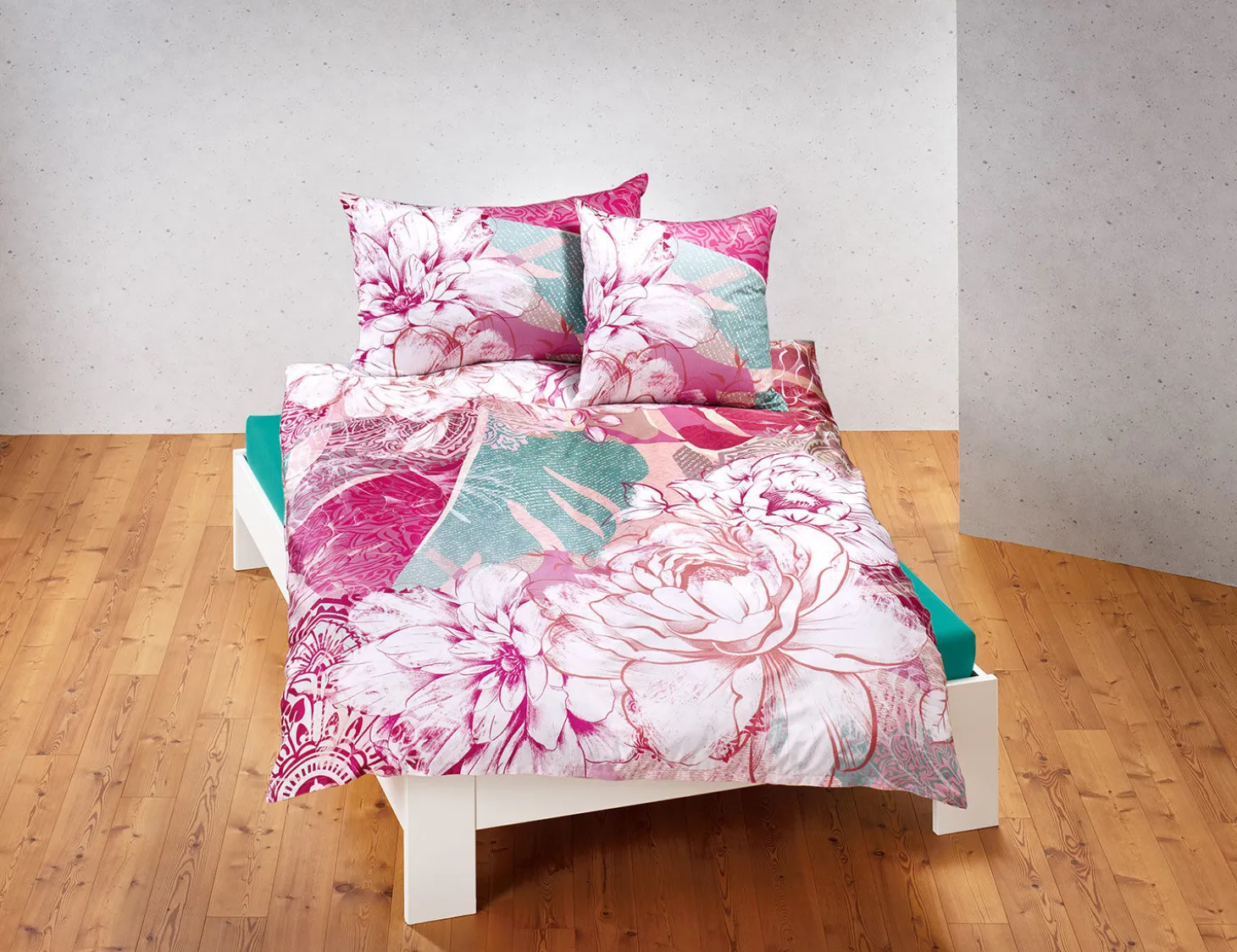 Bettwäsche mit grossem Blüten und Blätter Print