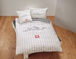 Bettwäsche mit Schweizer Chalet und Bergwelt