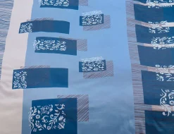 Bettwäsche mit Streifen und quadratischem Blütenmuster