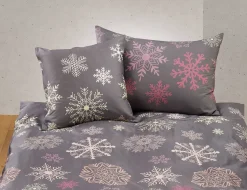 Bettwäsche mit verschiedenen Schneeflockenformen