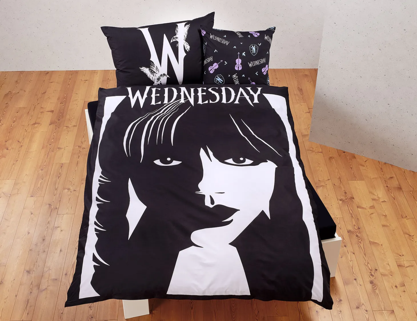 Bettwäsche mit Wednesday Addams