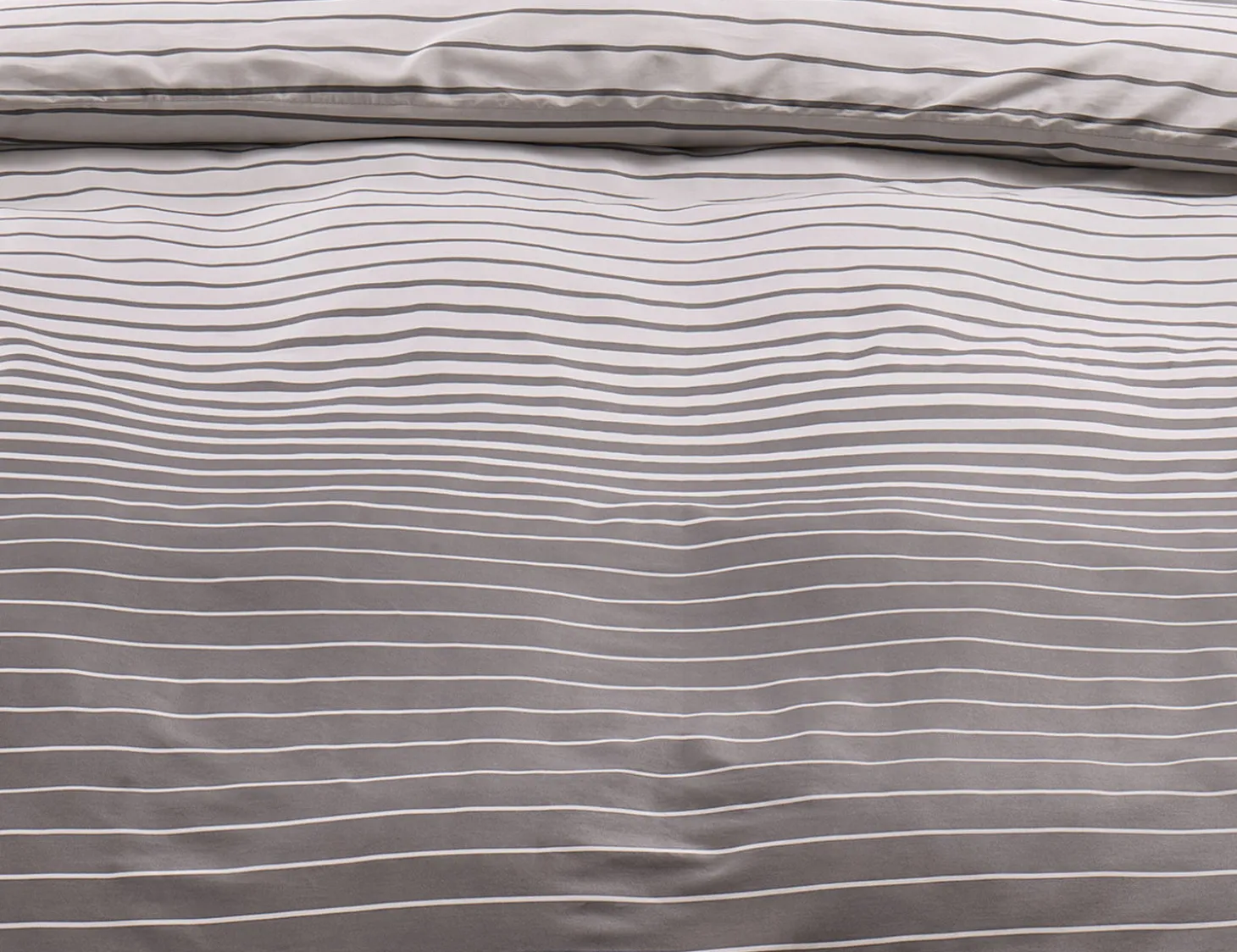 Bettwäsche Satin mit eleganten Streifen