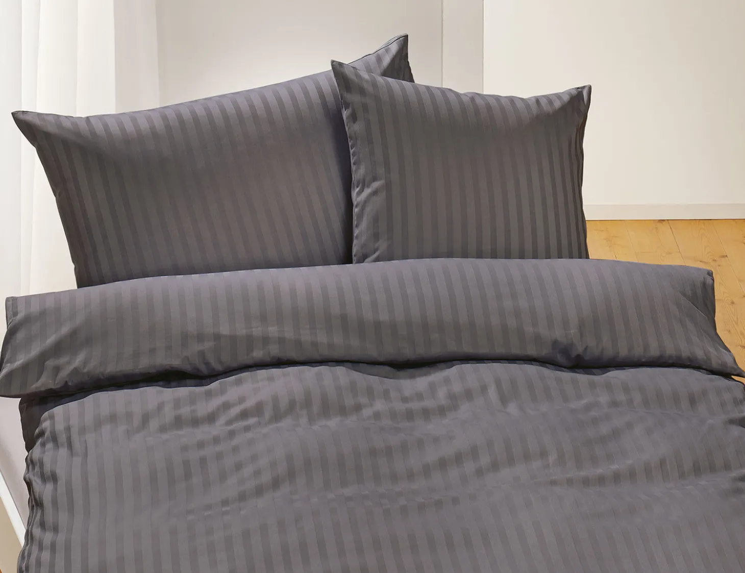 Bio-Satin-Bettwäsche uni gestreift