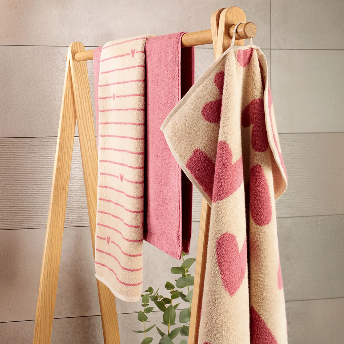 Cawö Frottierwäsche Hearts mit eingewebtem Herz-Design