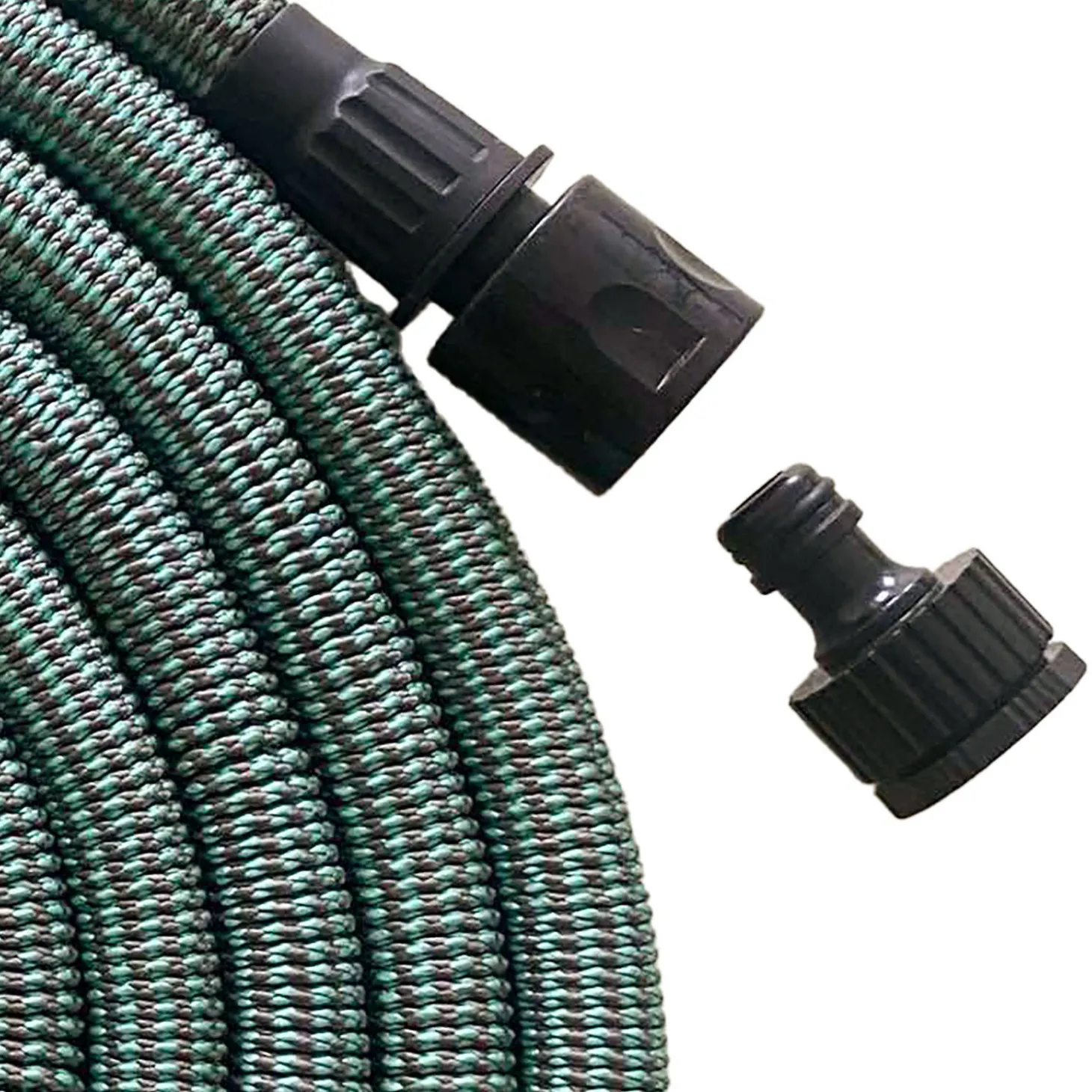 Dehnbarer Gartenschlauch mit Universaladapter