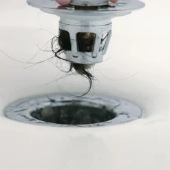 Drain Magic 2in1 Universal-Waschbeckenstöpsel mit Abflusssieb