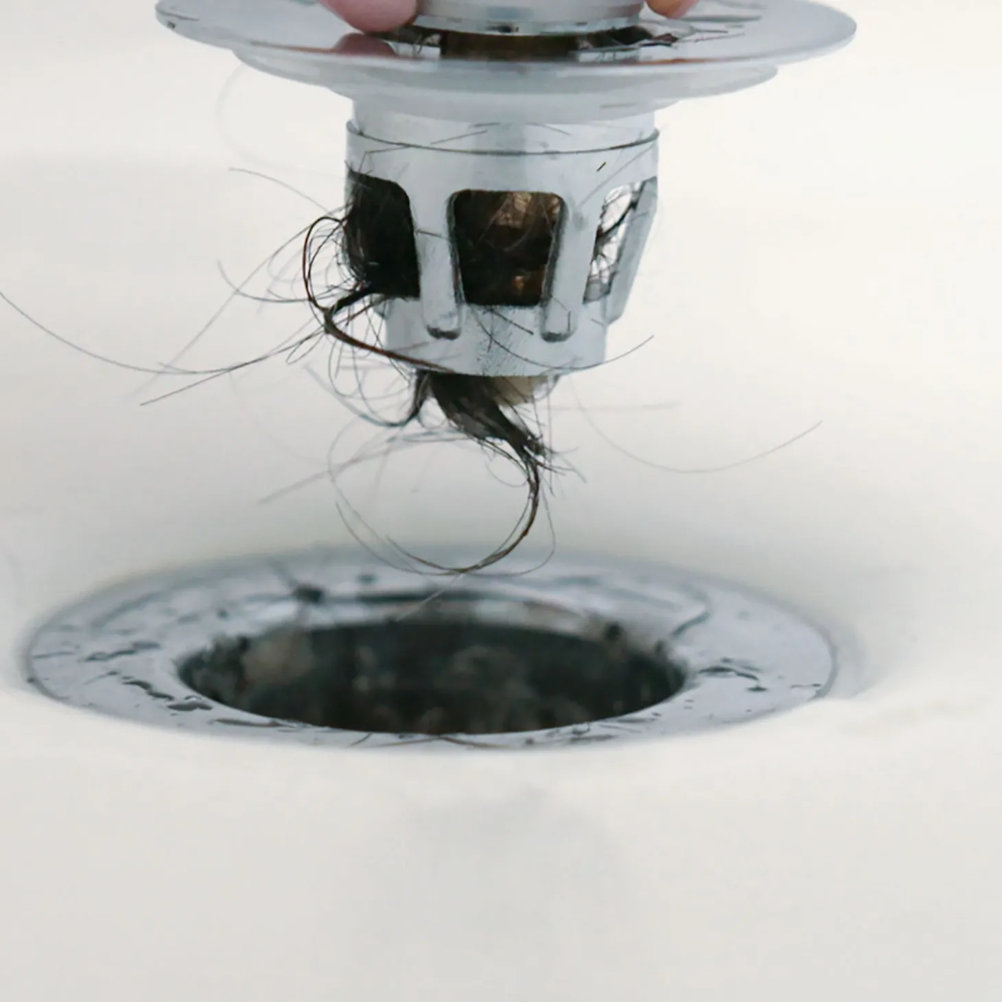 Drain Magic 2in1 Universal-Waschbeckenstöpsel mit Abflusssieb