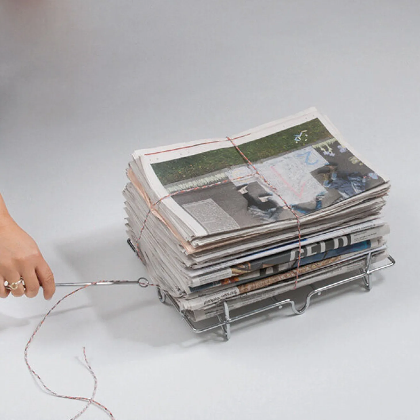 EASYPACK Zeitungsständer / Altpapiersammler