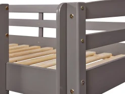 Etagenbett aus Massivholz