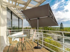 Faltbarer Sonnenschirm für Balkone