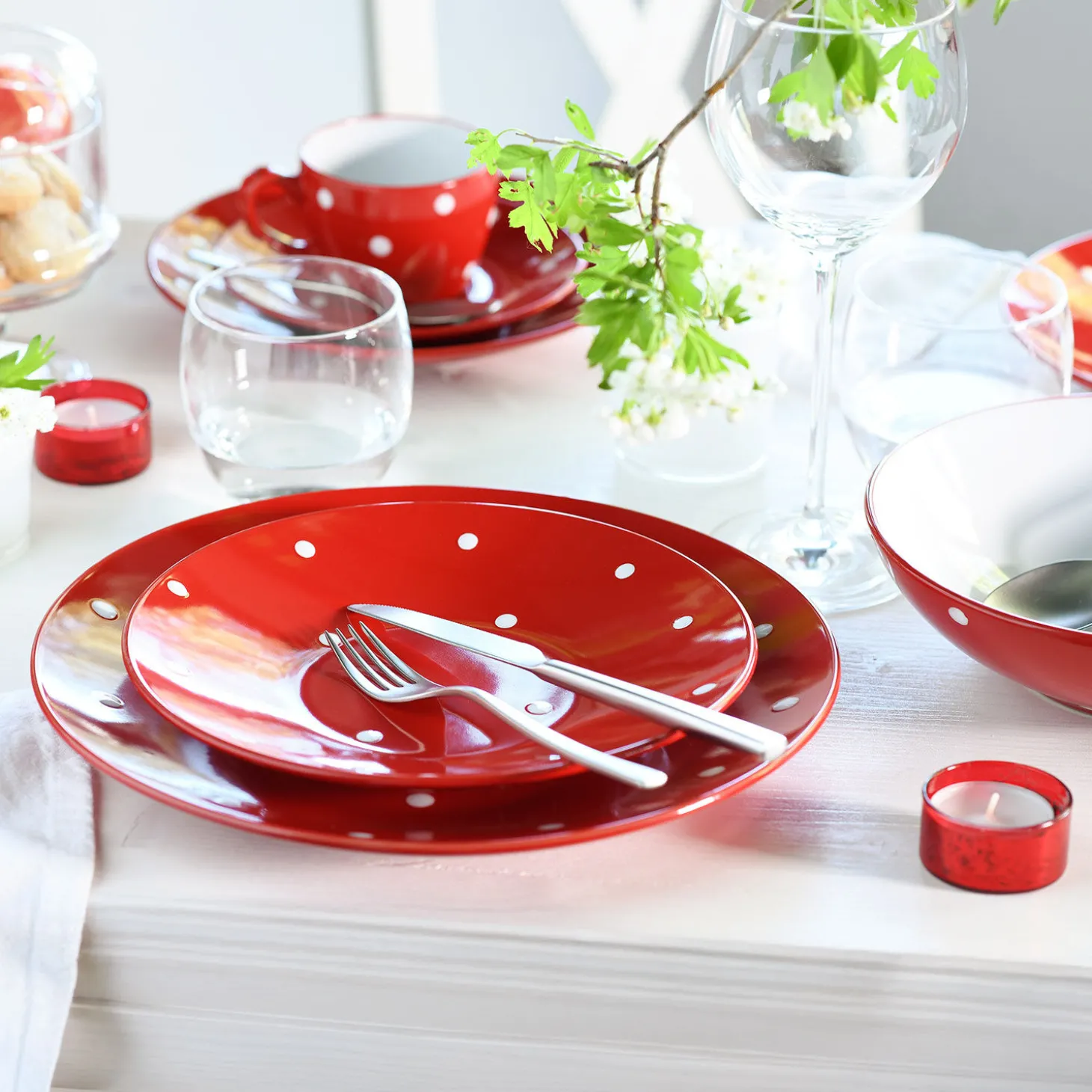 Geschirr-Set Polka Dots 16-teilig