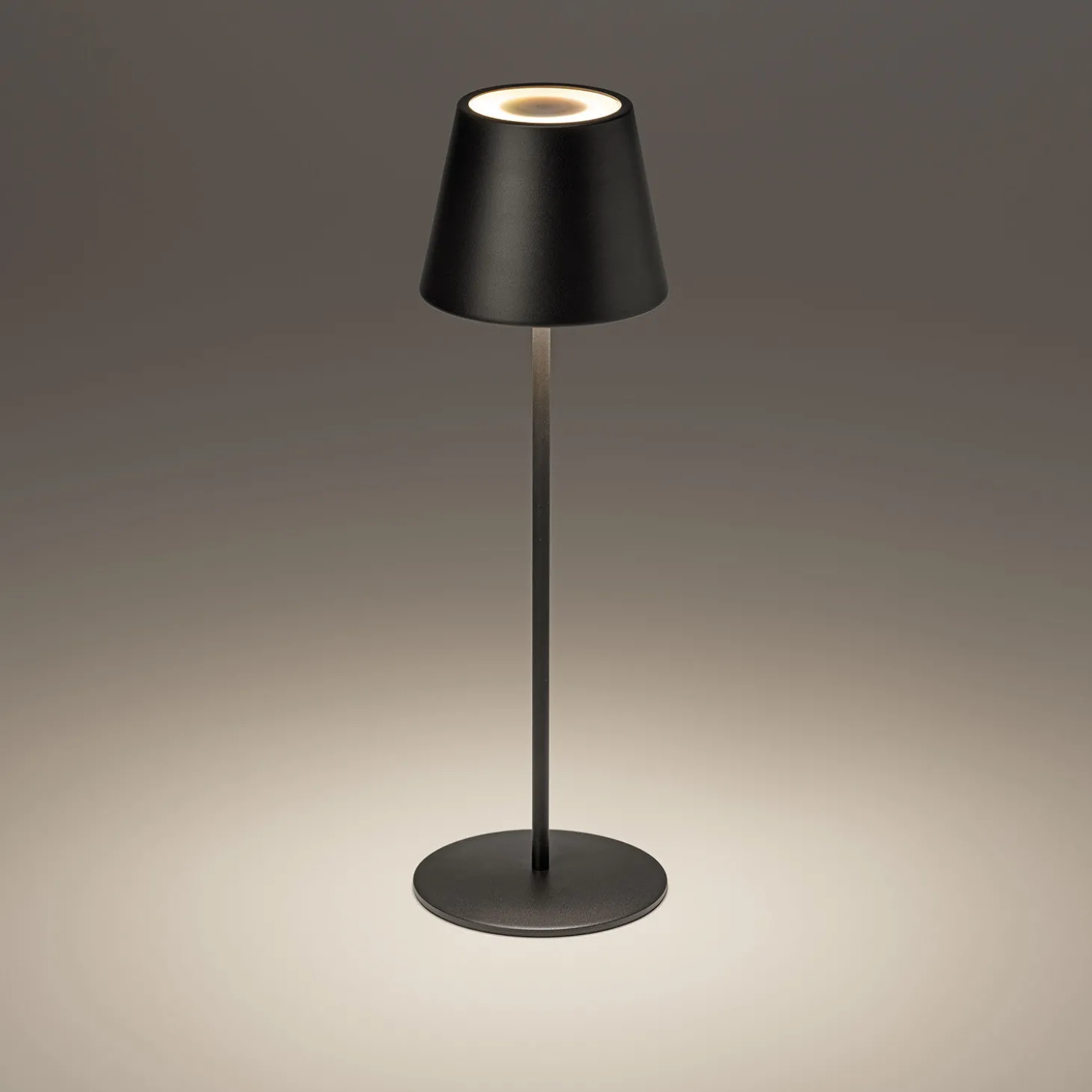 LED Tischleuchte Mia, RGB, für In- und Outdoor