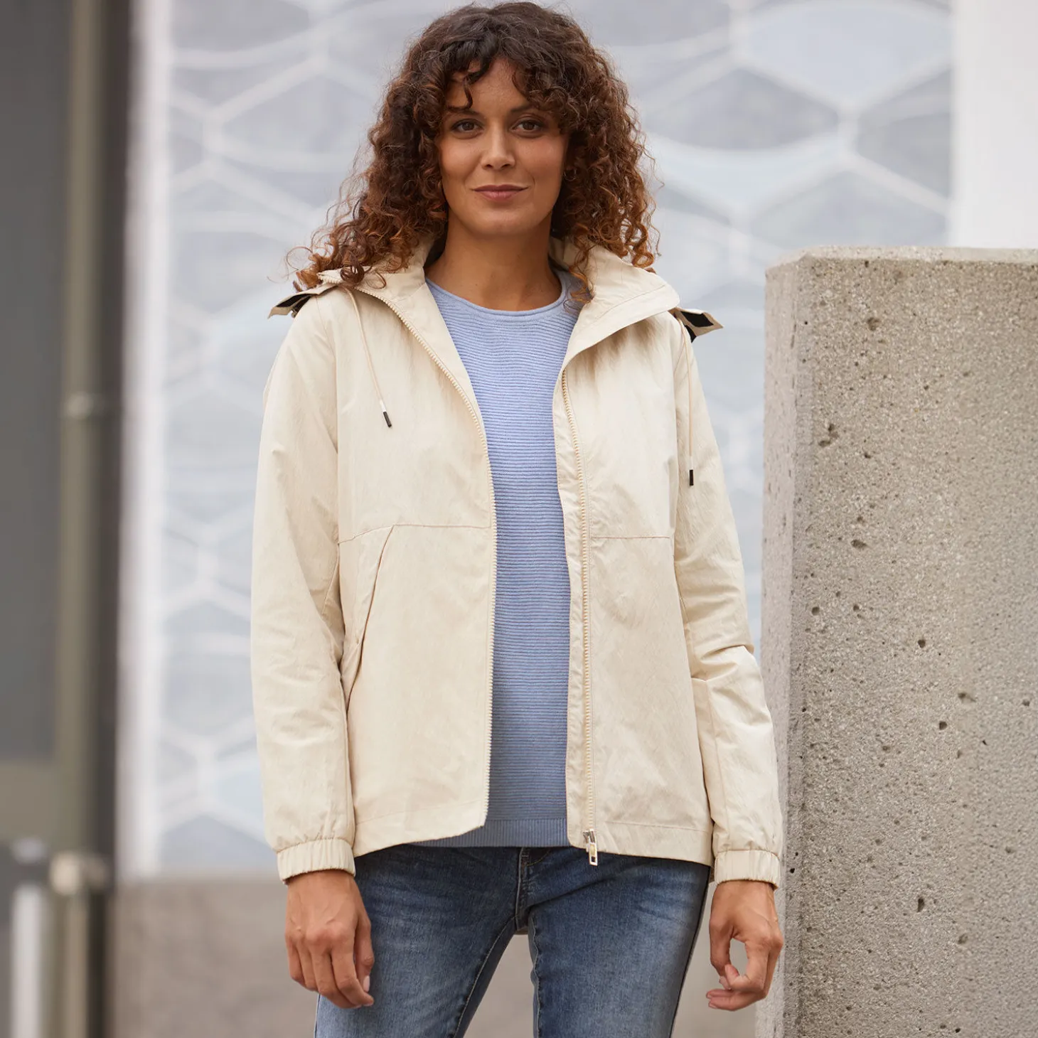Leichte Damen Jacke