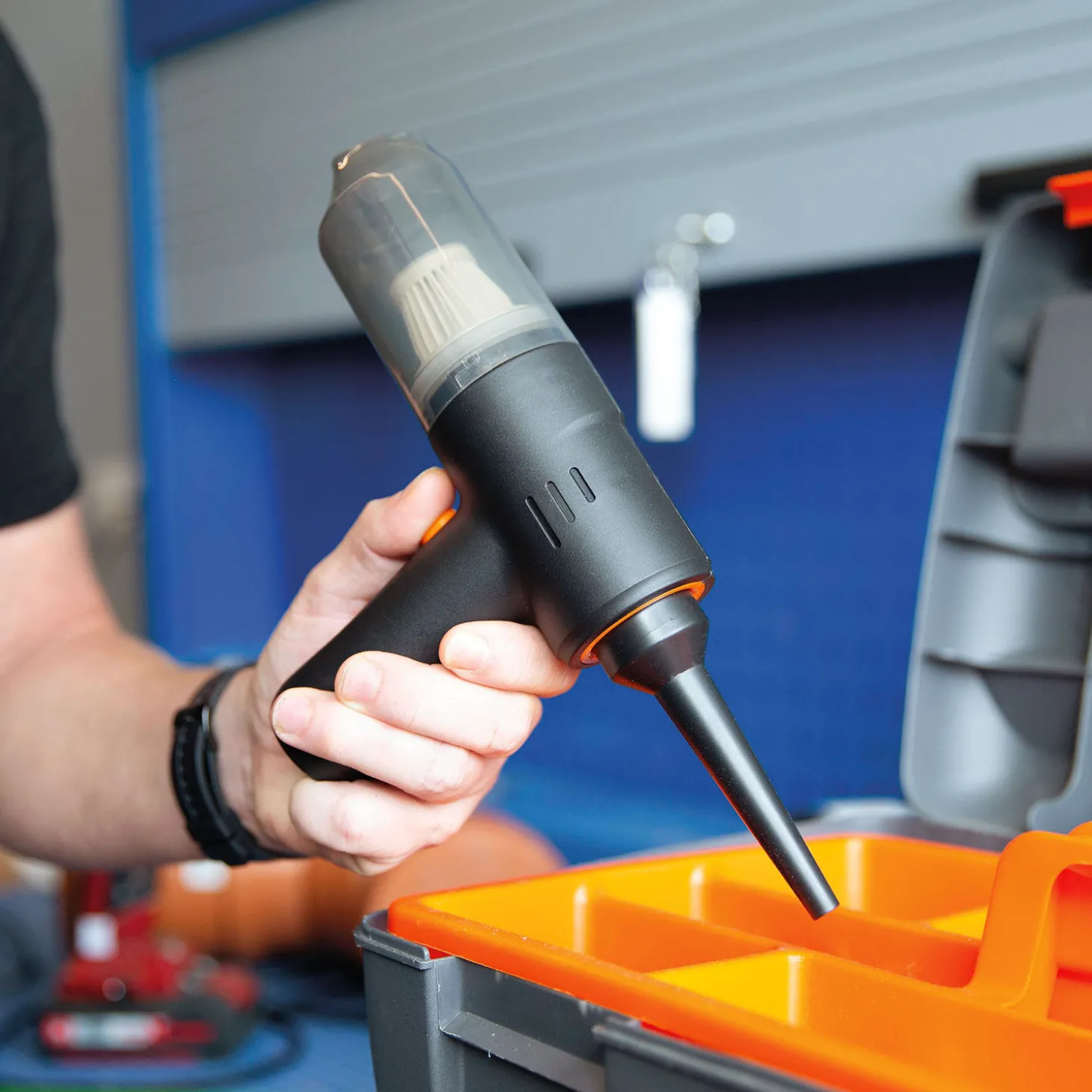 Livington Pocket Vac Handstaubsauger mit Saug- und Blasfunktion