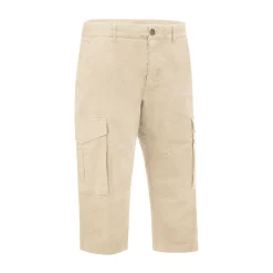 Modische 3/4 Cargohose mit vielen Taschen