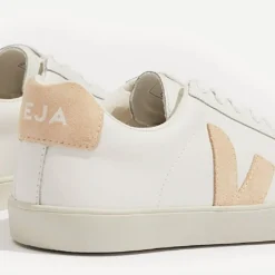 Nachhaltiger Veja Sneaker für Damen aus Leder
