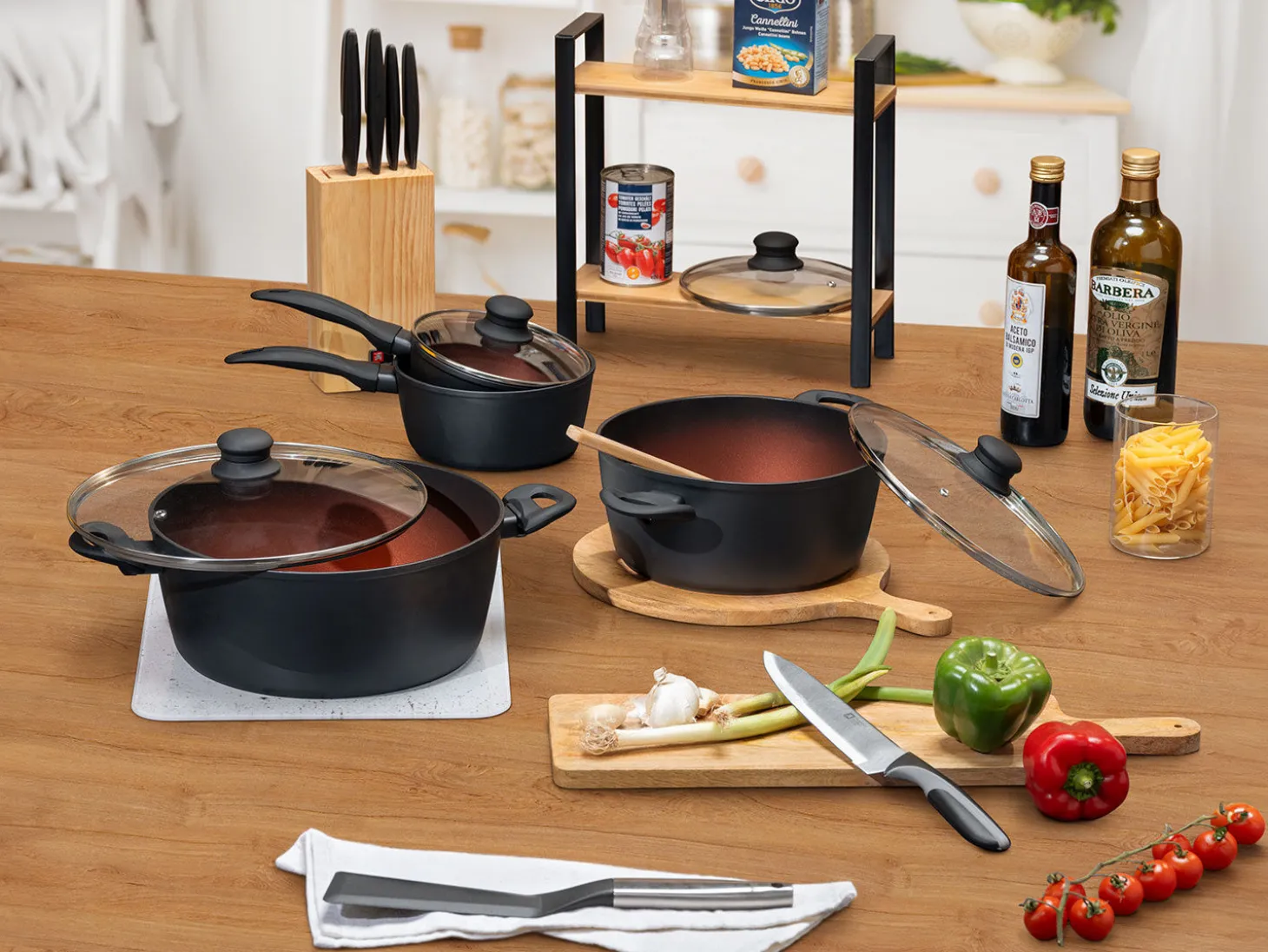 Pfannen-Set 8-teilig, aus hochwertigem Alu-Guss