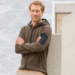 Sportive Fleece Jacke mit Kapuze