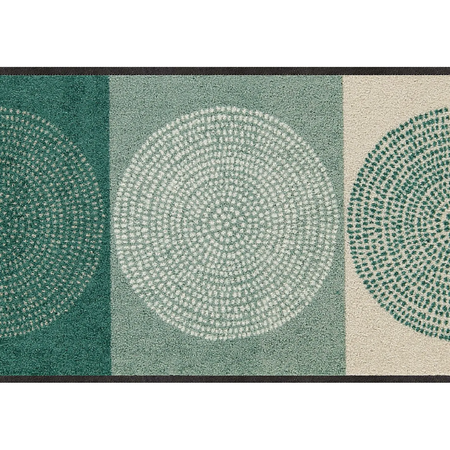 Türmatte Nestor mit einem stilvollen, eleganten Design